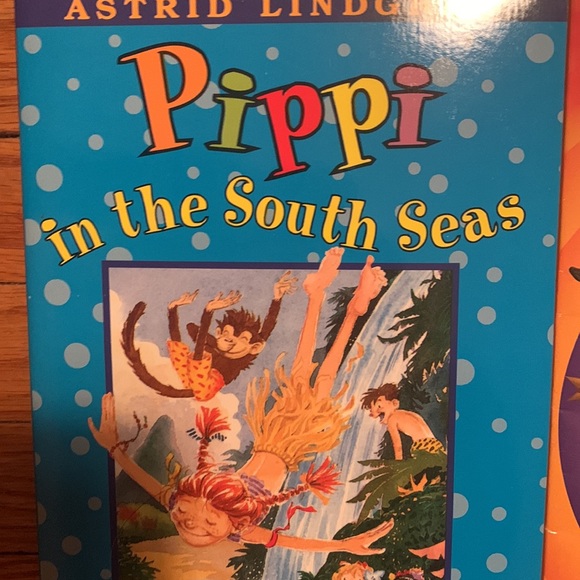 Illustrated chapter books set of 5 - Picture 5 of 14